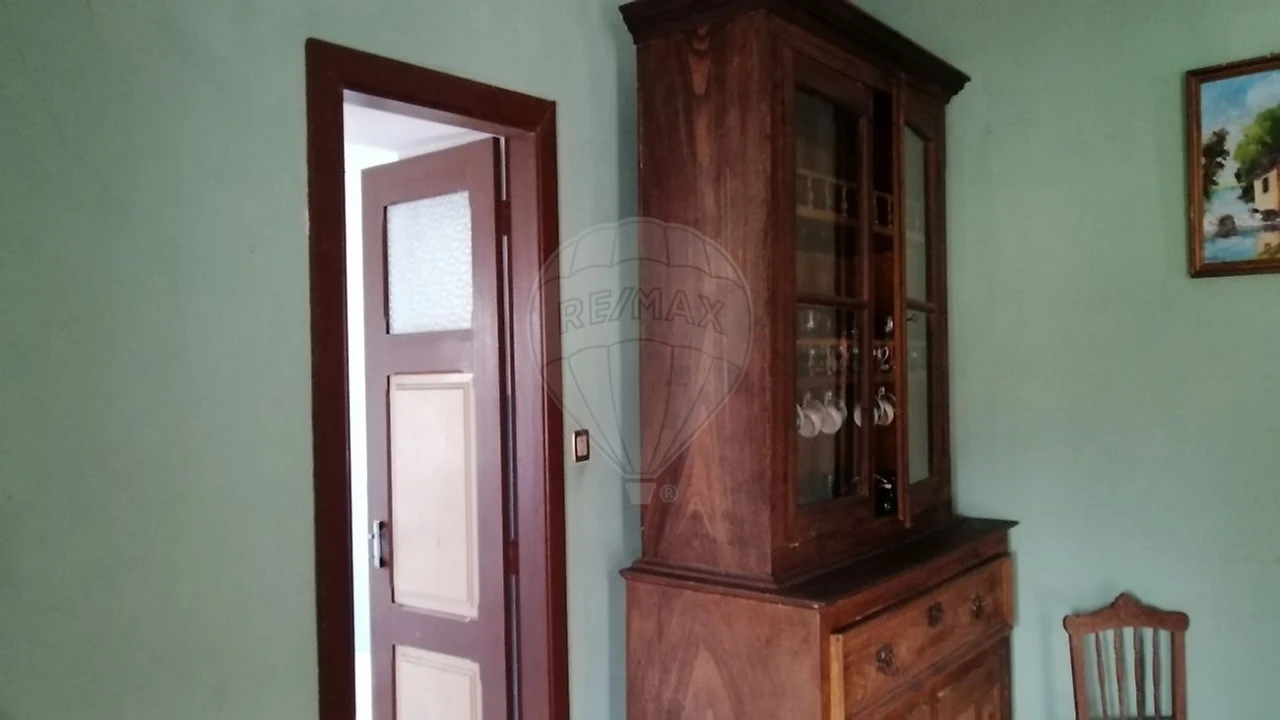 Moradia T3 para Venda em O. Azeméis, Riba-Ul, Ul, Macinhata Seixa, Madail Foto 4
