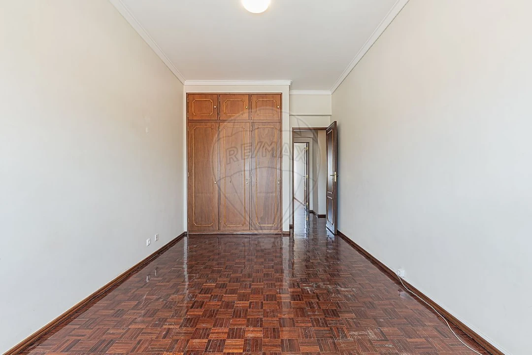 Apartamento T4 para Arrendamento em São Domingos de Benfica Foto 22