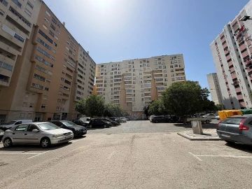 Apartamento T3 para Venda em Carregado e Cadafais