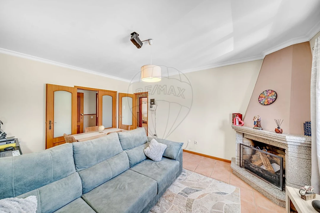 Apartamento T2 para Venda em Oiã Foto 4