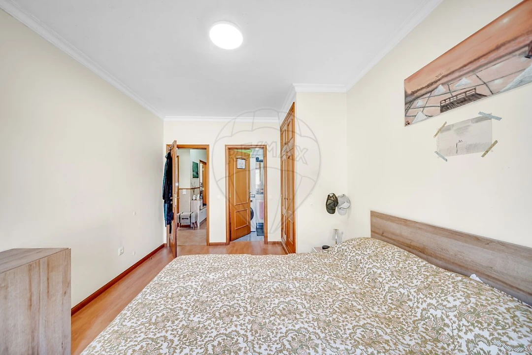 Apartamento T2 para Venda em Oiã Foto 12