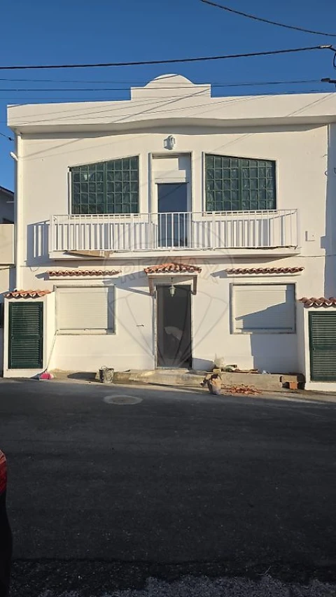 Moradia T3 para Venda em Vila Nova da Rainha
