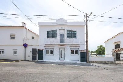 Moradia T3 para Venda em Vila Nova da Rainha