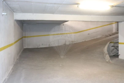 Apartamento T2 para Venda em Massamá e Monte Abraão