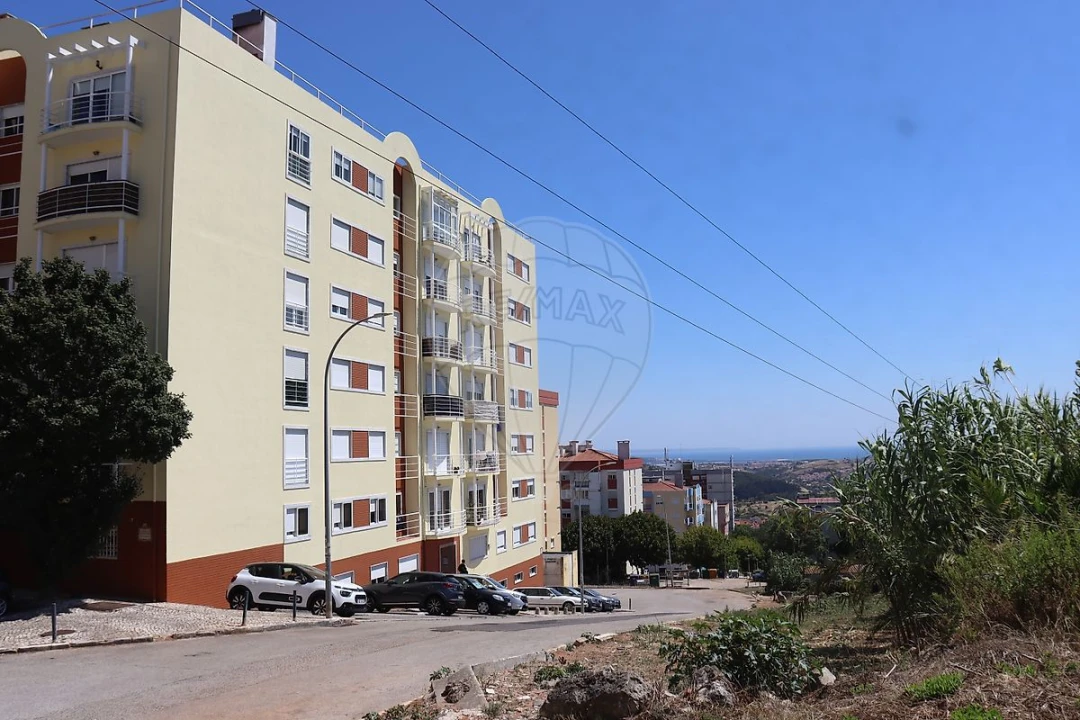 Apartamento T2 para Venda em Massamá e Monte Abraão Foto 21