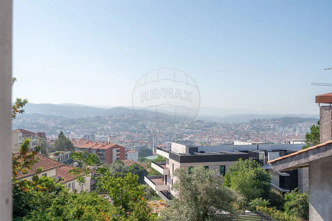Moradia T9 para Venda em Sé Nova, Santa Cruz, Almedina e São Bartolomeu Foto 11