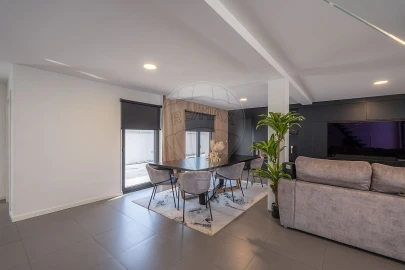 Moradia T3 para Venda em Cernache