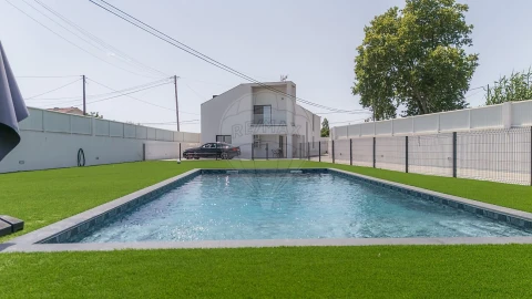 Moradia T3 para Venda em Cernache