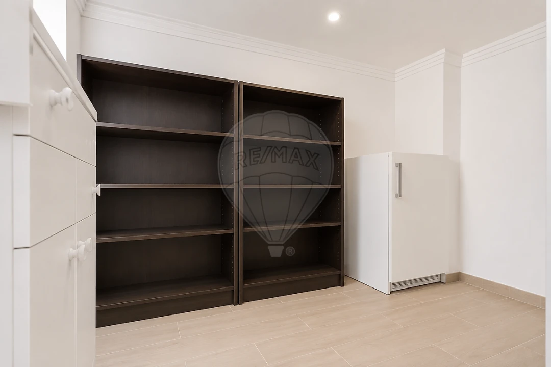 Apartamento T1 para Venda em Caparica e Trafaria Foto 17