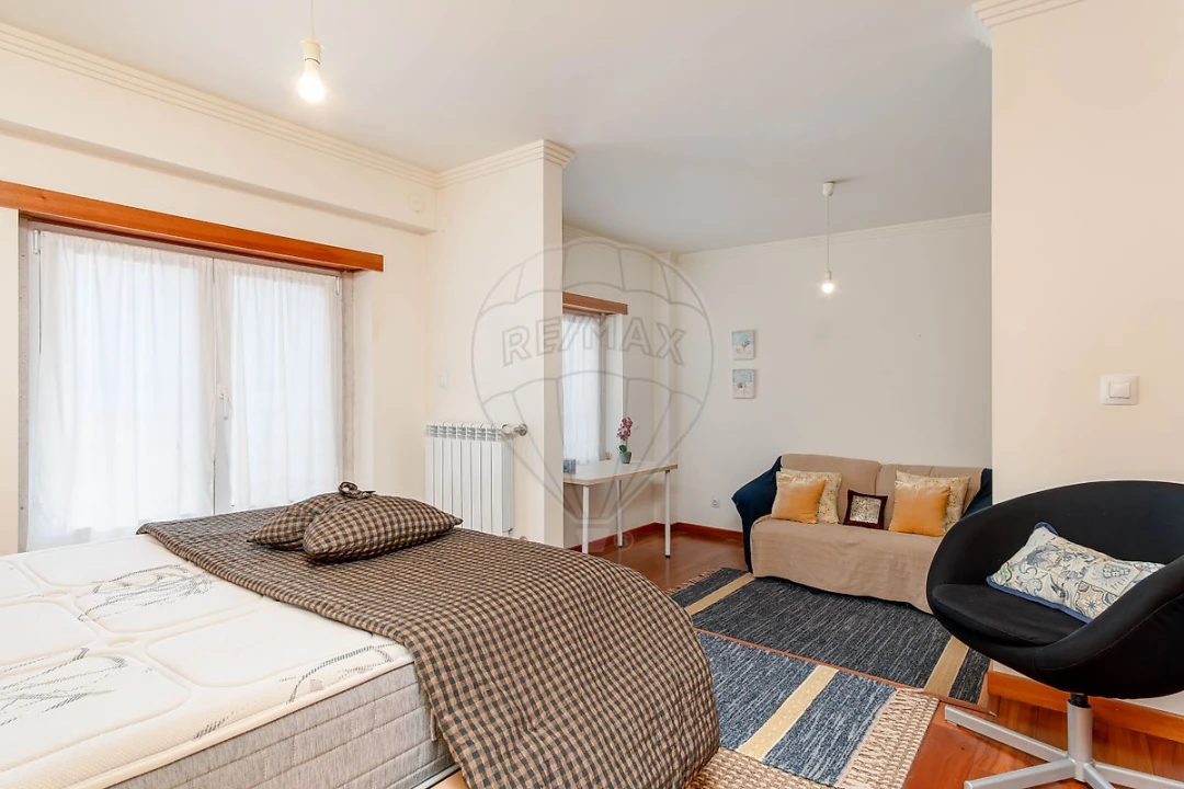 Apartamento T1 para Venda em Caparica e Trafaria Foto 6