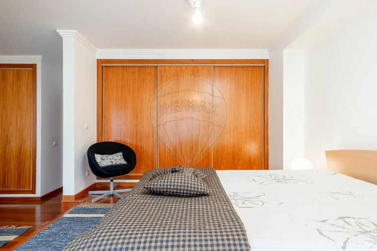 Apartamento T1 para Venda em Caparica e Trafaria Foto 7