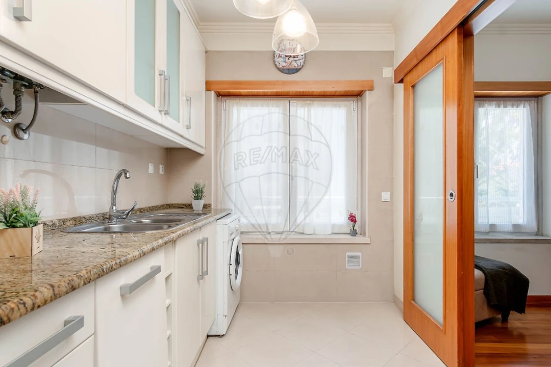 Apartamento T1 para Venda em Caparica e Trafaria Foto 15