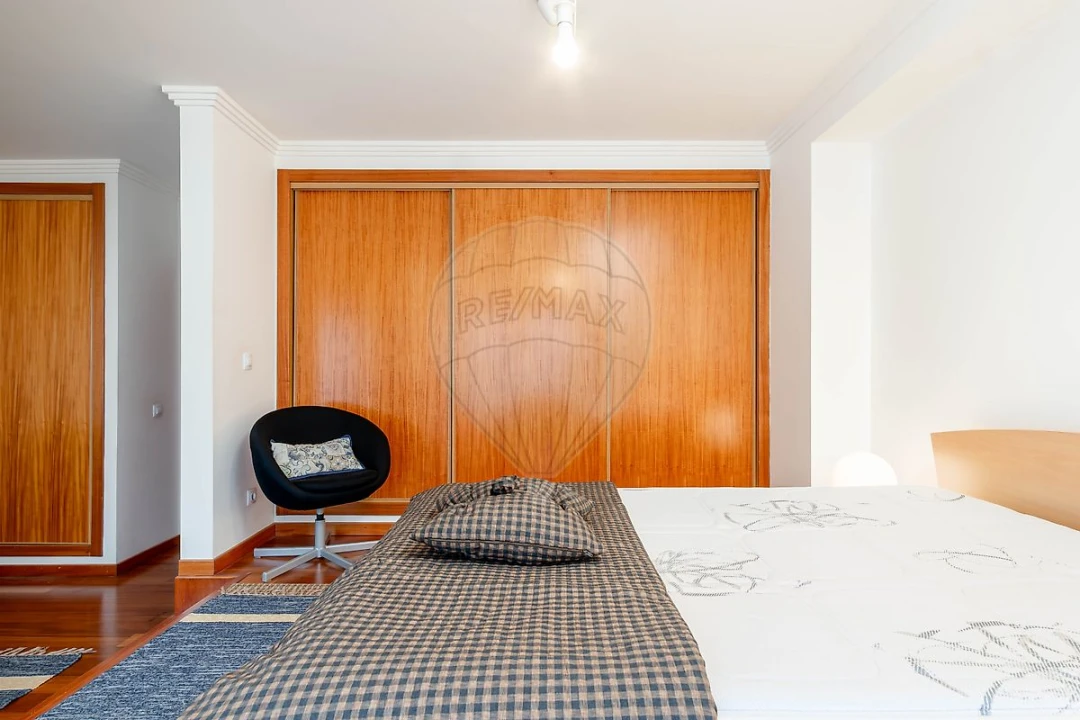 Apartamento T1 para Venda em Caparica e Trafaria Foto 7