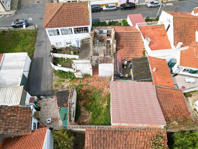 Moradia T2 para Venda em Alcoentre Foto 3