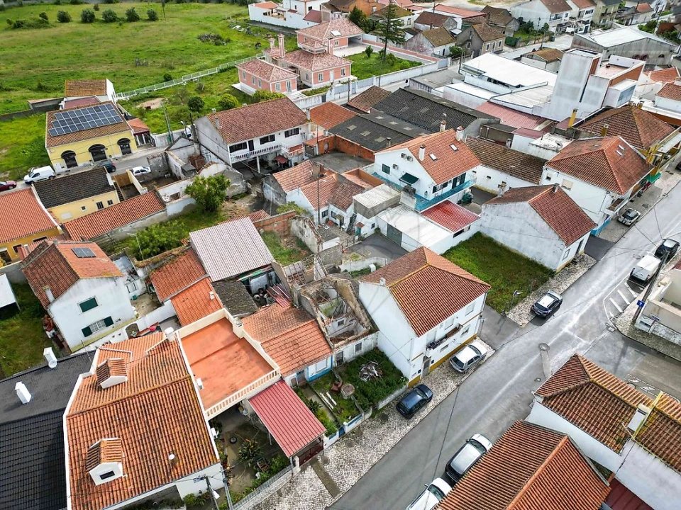Moradia T2 para Venda em Alcoentre Foto 5