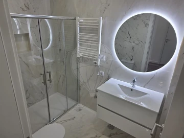 Apartamento T3 para Arrendamento em Algueirão-Mem Martins