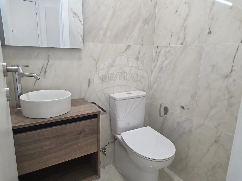 Apartamento T3 para Arrendamento em Algueirão-Mem Martins Foto 11