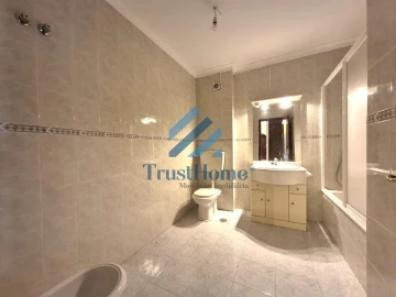 Apartamento T2 para Venda em Agualva e Mira-Sintra