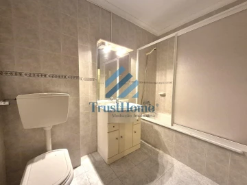 Apartamento T2 para Venda em Agualva e Mira-Sintra