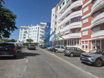 Apartamento T2 para Venda em Agualva e Mira-Sintra