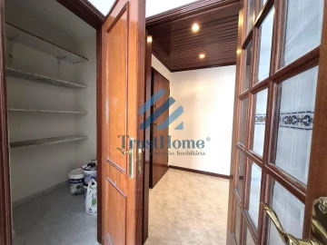 Apartamento T2 para Venda em Agualva e Mira-Sintra
