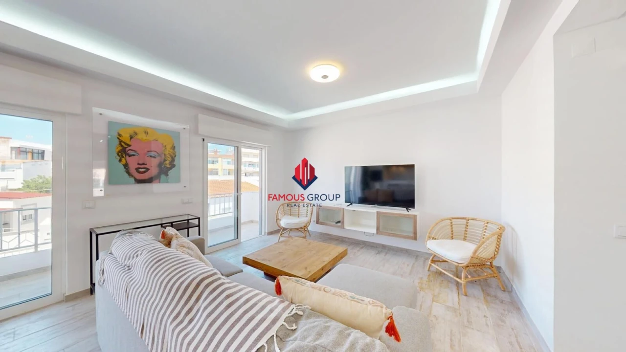 Apartamento T2 para Venda em Quarteira Foto 13
