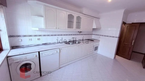 Apartamento T2 para Venda em Algueirão-Mem Martins