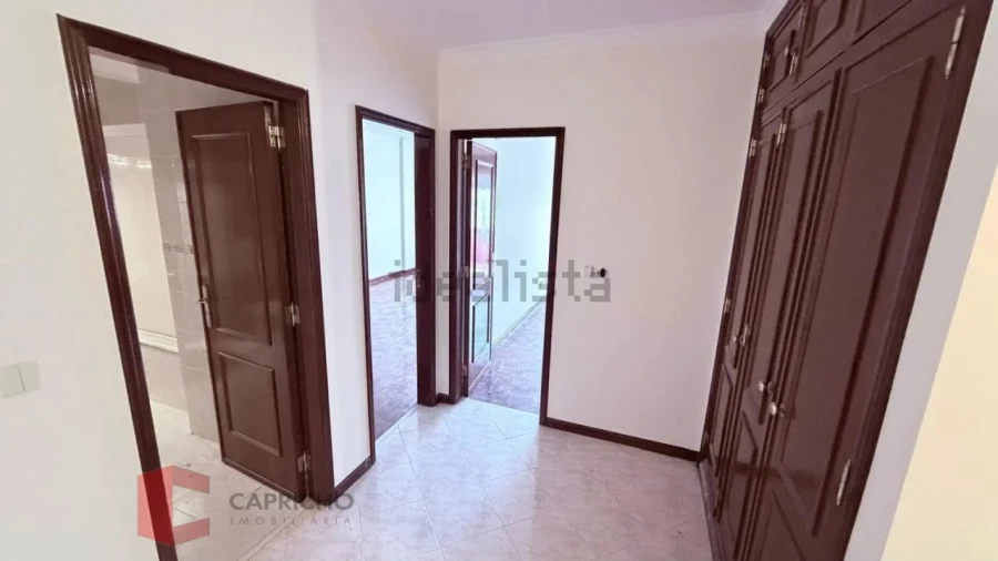 Apartamento T2 para Venda em Algueirão-Mem Martins Foto 14