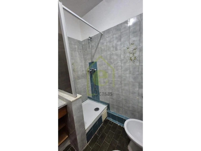 Apartamento T3 para Venda em Santo António dos Cavaleiros e Frielas Foto 13