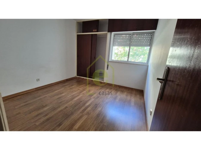 Apartamento T3 para Venda em Santo António dos Cavaleiros e Frielas Foto 5