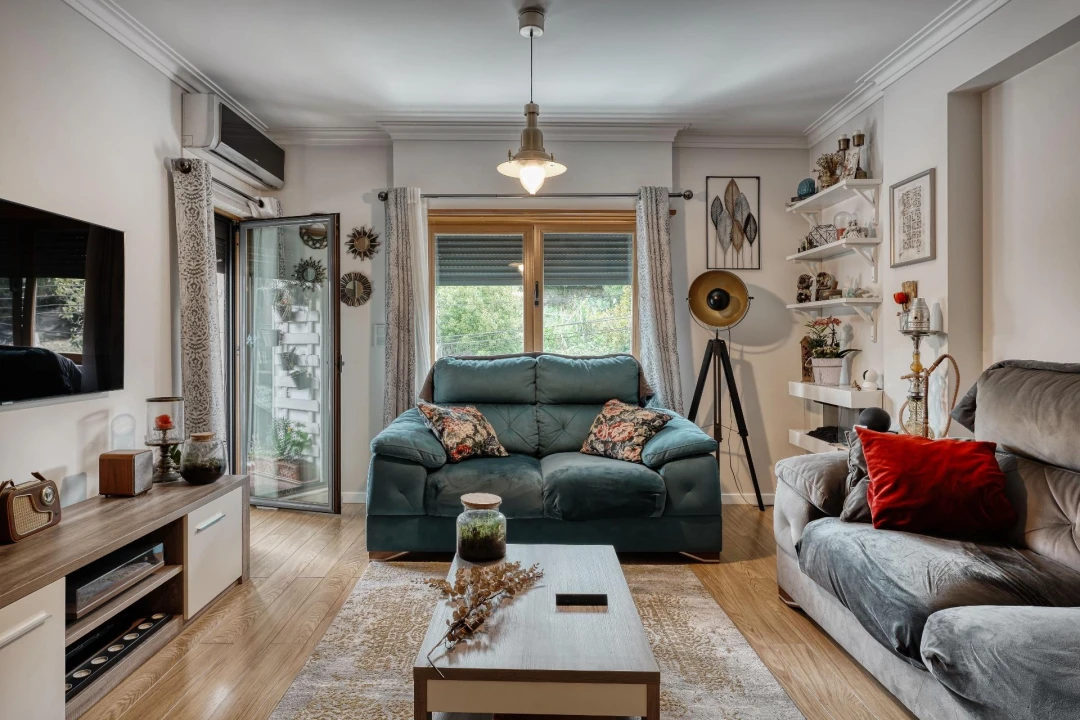 Apartamento T3 para Venda em Rio de Mouro Foto 1