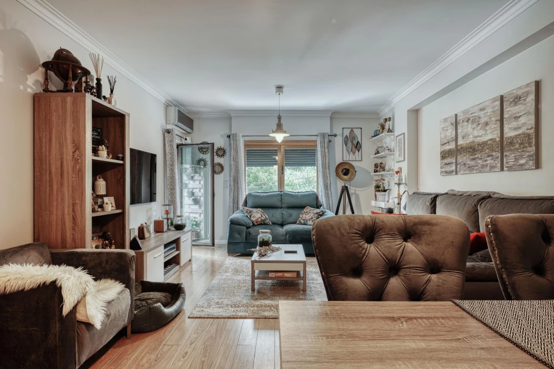 Apartamento T3 para Venda em Rio de Mouro Foto 3