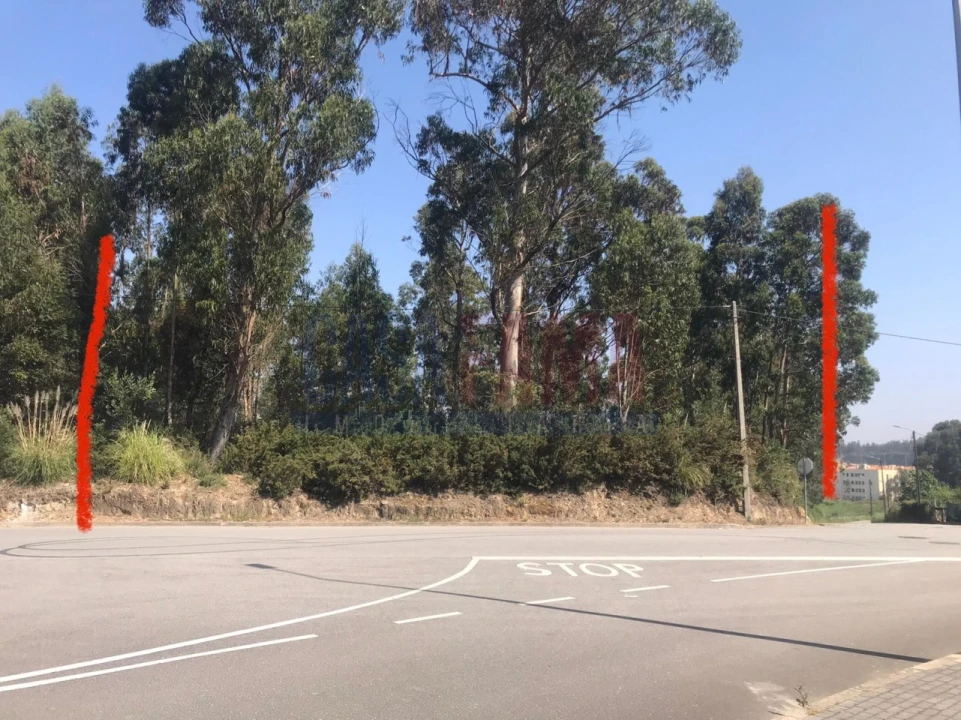 Terreno para Venda em Ermesinde Foto 1