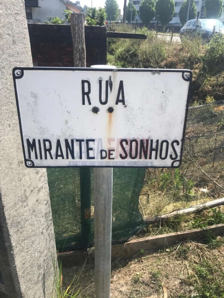 Terreno para Venda em Ermesinde Foto 3