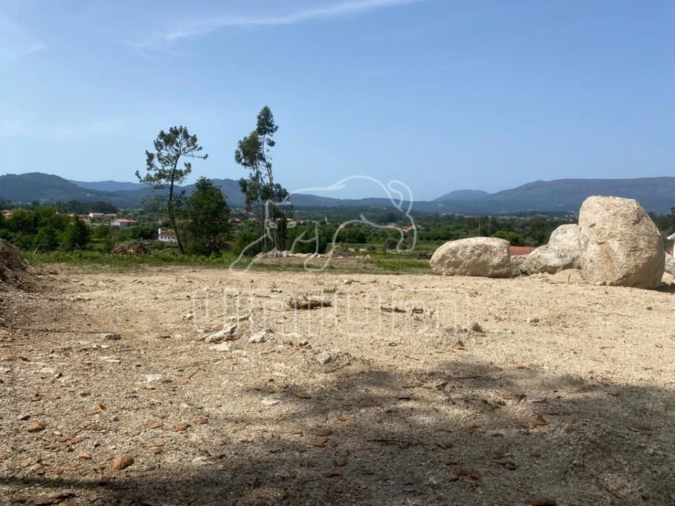Terreno para Venda em Geraz do Lima (Santa Maria, Santa Leocádia, Moreira), Deão Foto 4