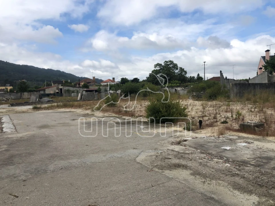 Terreno para Venda em Geraz do Lima (Santa Maria, Santa Leocádia, Moreira), Deão Foto 2