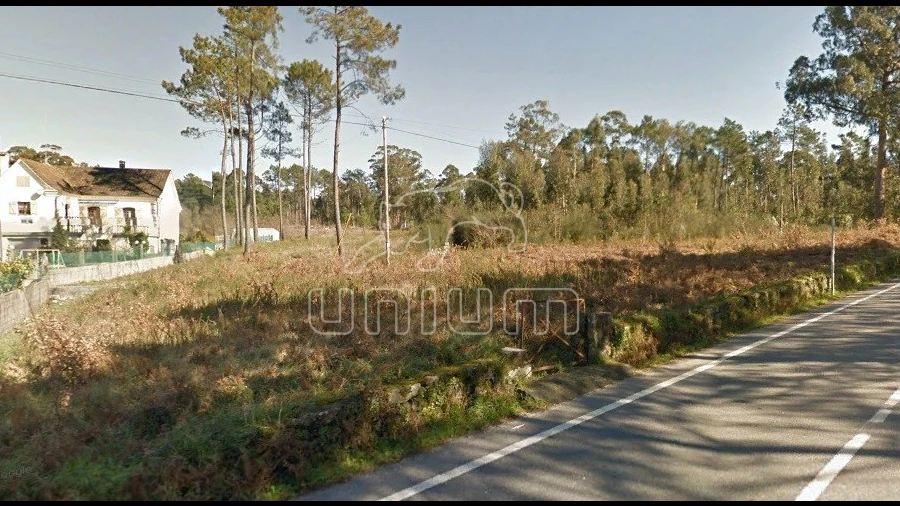 Terreno para Venda em Mazarefes e Vila Fria