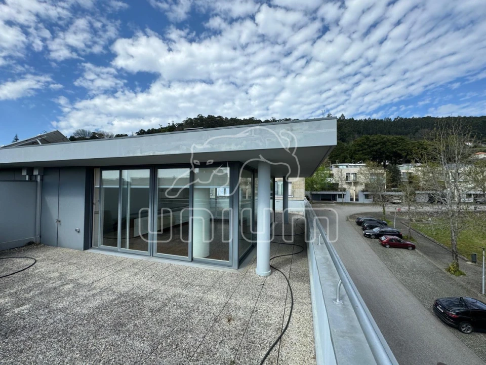 Moradia T4 para Venda em Santa Maria Maior e Monserrate e Meadela Foto 1
