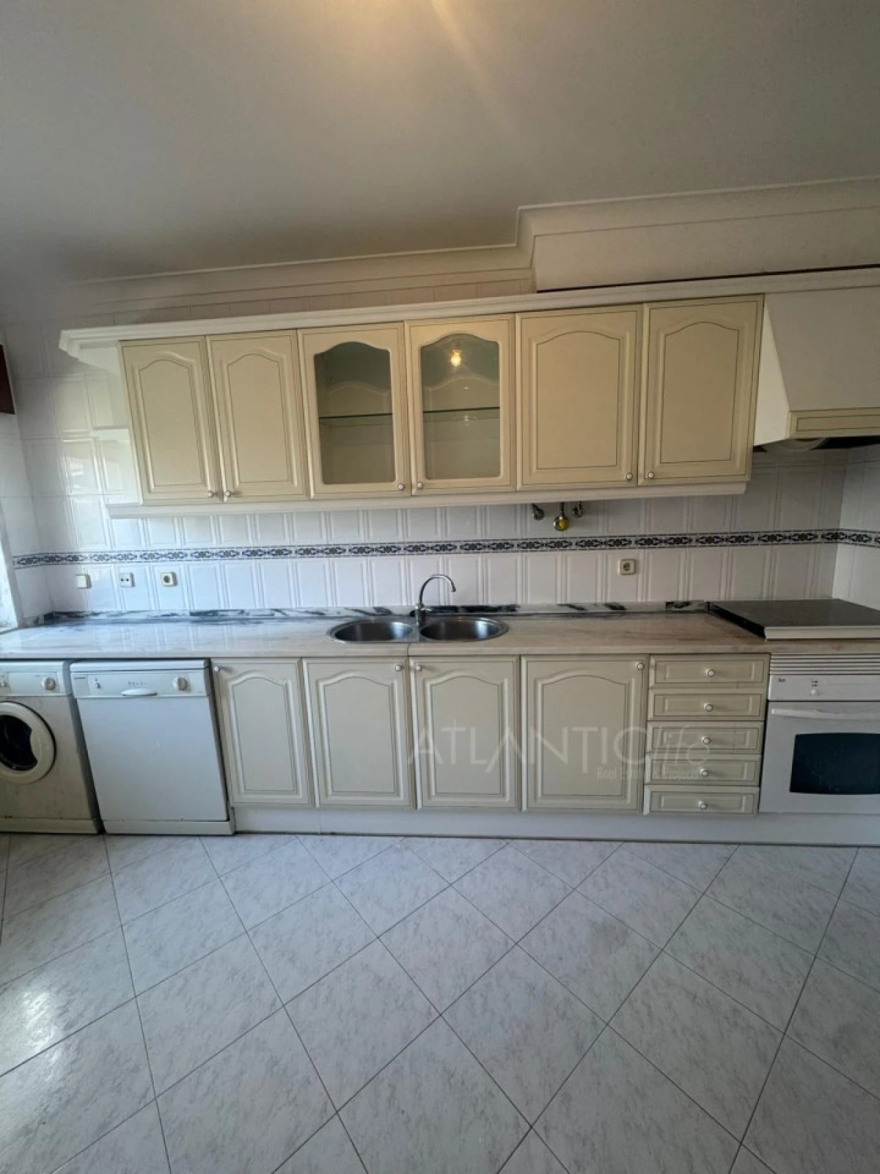 Apartamento T2 para Venda em Algueirão-Mem Martins Foto 8