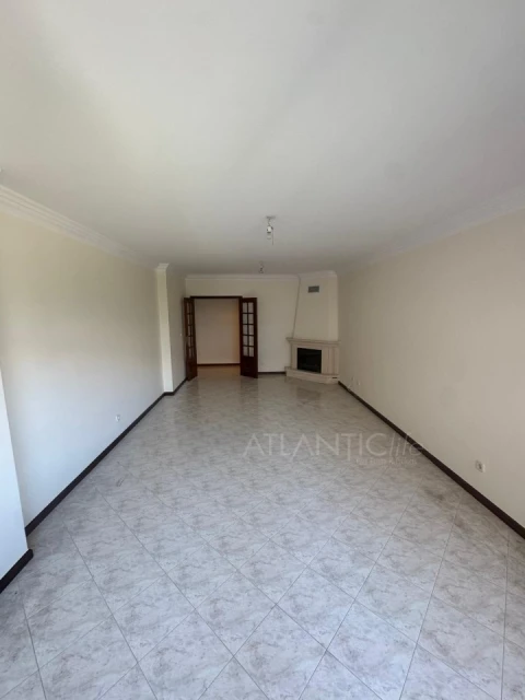 Apartamento T2 para Venda em Algueirão-Mem Martins