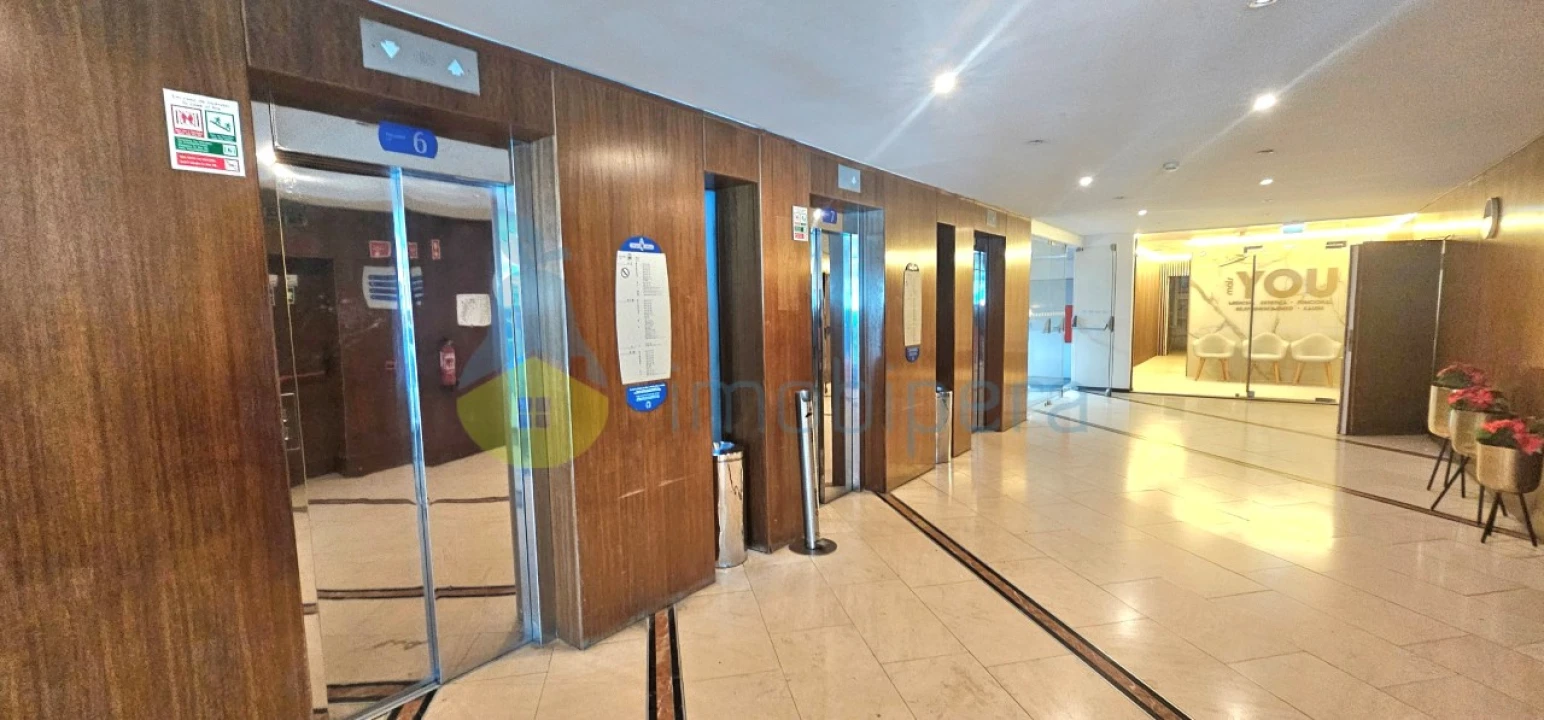 Apartamento T1 para Venda em Albufeira e Olhos de Água Foto 12