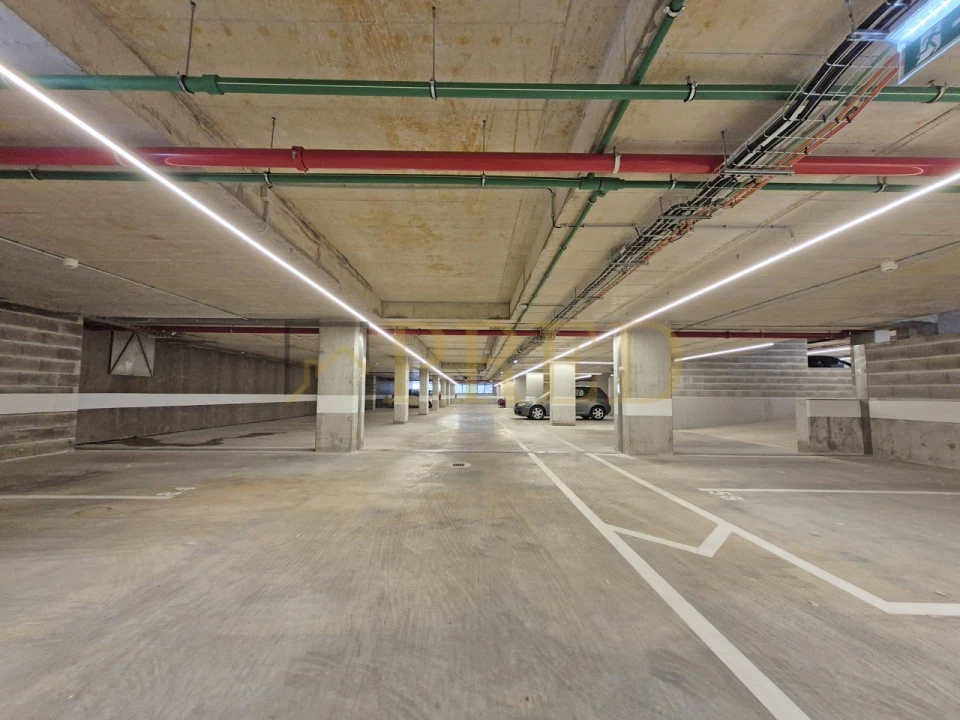 Apartamento T1 para Arrendamento em Ramalde Foto 25