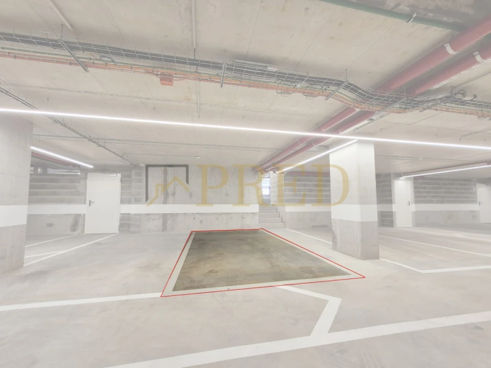 Apartamento T1 para Arrendamento em Ramalde Foto 14