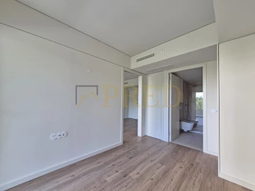 Apartamento T1 para Arrendamento em Ramalde