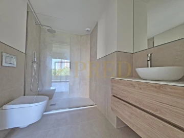 Apartamento T1 para Arrendamento em Ramalde