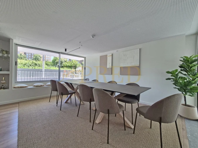 Apartamento T1 para Arrendamento em Ramalde Foto 20