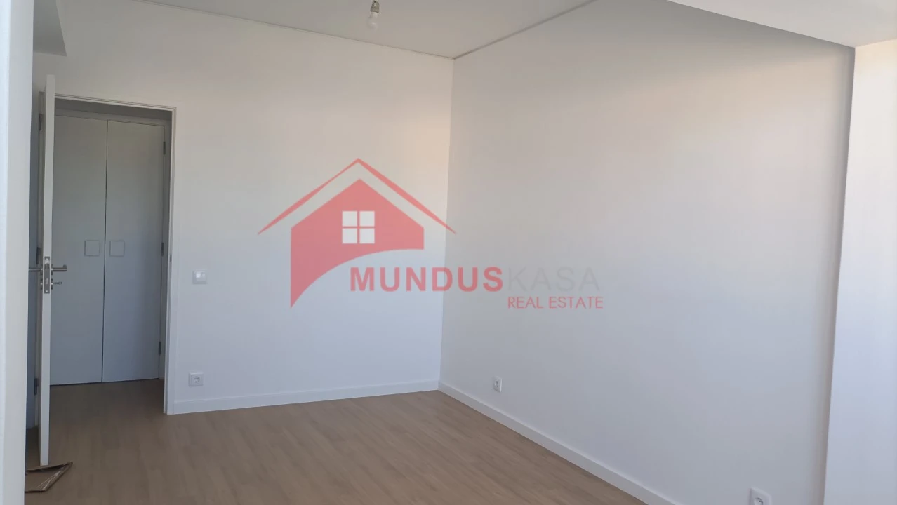 Apartamento T1 para Venda em Sesimbra (Castelo) Foto 18