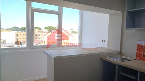 Apartamento T1 para Venda em Sesimbra (Castelo)