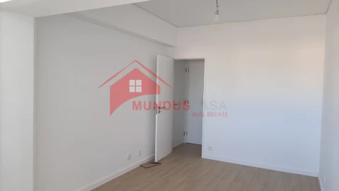 Apartamento T1 para Venda em Sesimbra (Castelo)