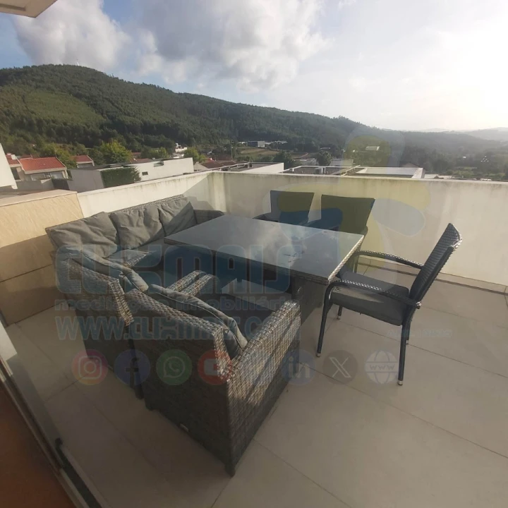 Apartamento T3 para Arrendamento em Nogueira, Fraião e Lamaçães Foto 3